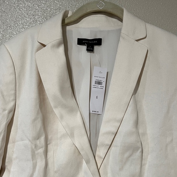 New Ann Taylor Cream Blazer - Picture 4 of 8